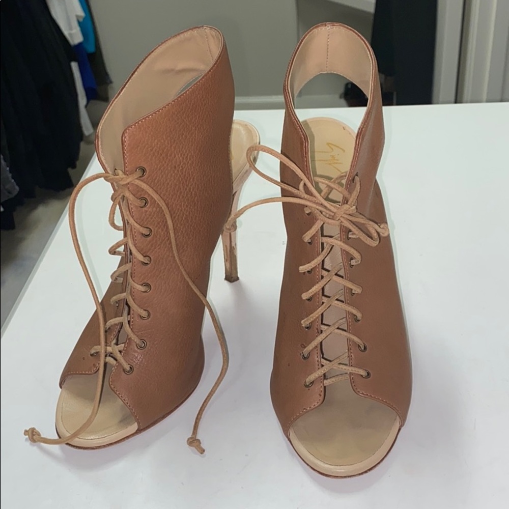 Giuseppe Shoes